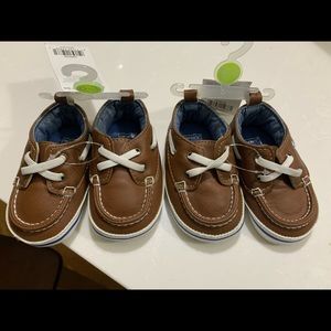 Carter’s 0-3 month shoes